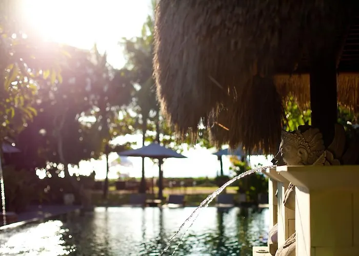 The Sandi Phala Beach Resort And Ma Joly Restaurant Kuta 